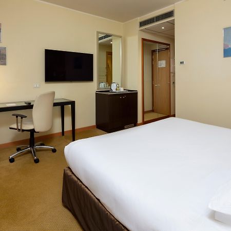Crowne Plaza Padova, an IHG Hotel Esterno foto