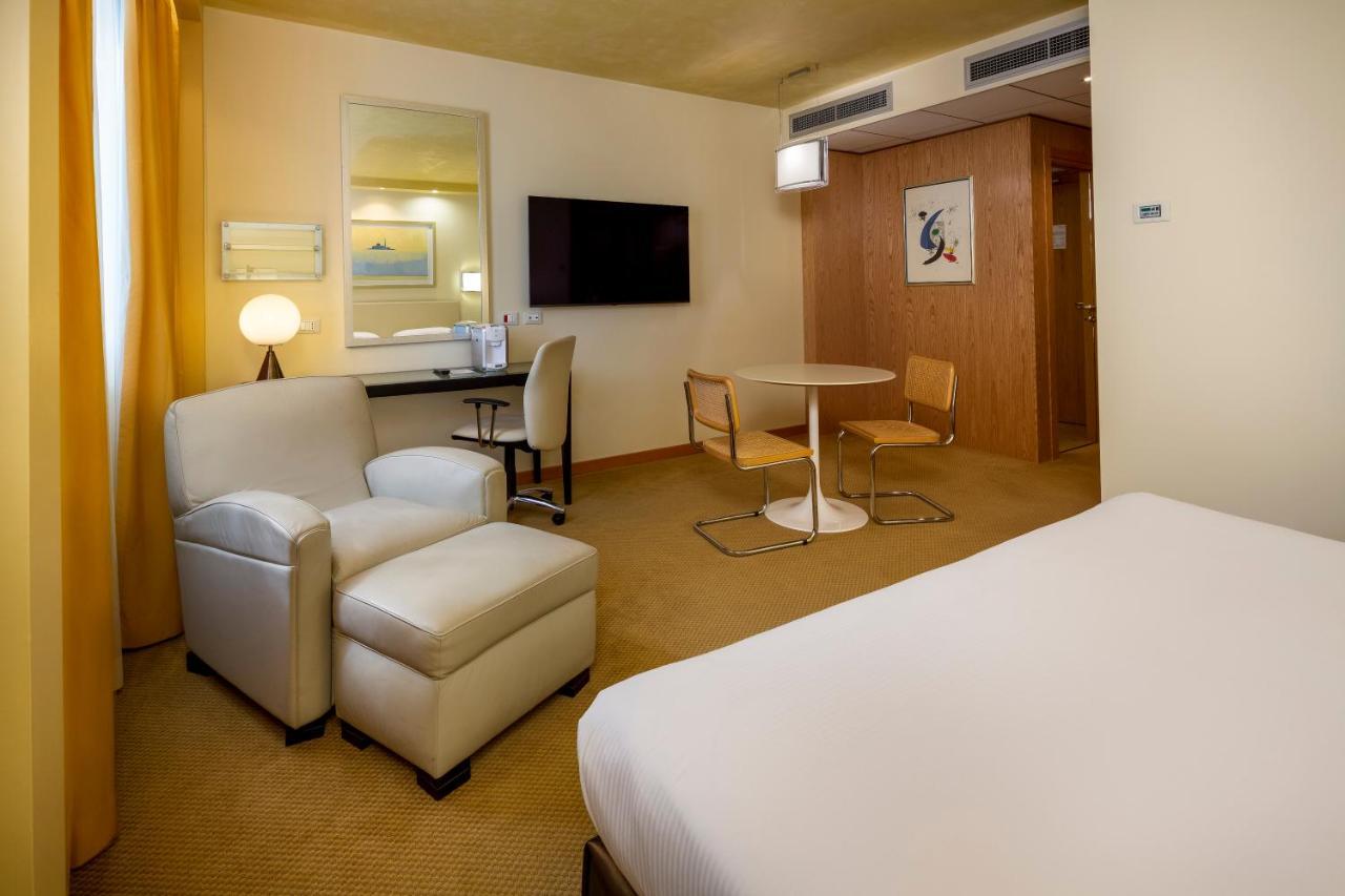 Crowne Plaza Padova, an IHG Hotel Esterno foto