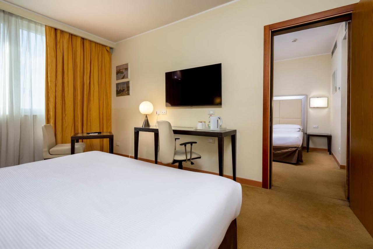 Crowne Plaza Padova, an IHG Hotel Esterno foto