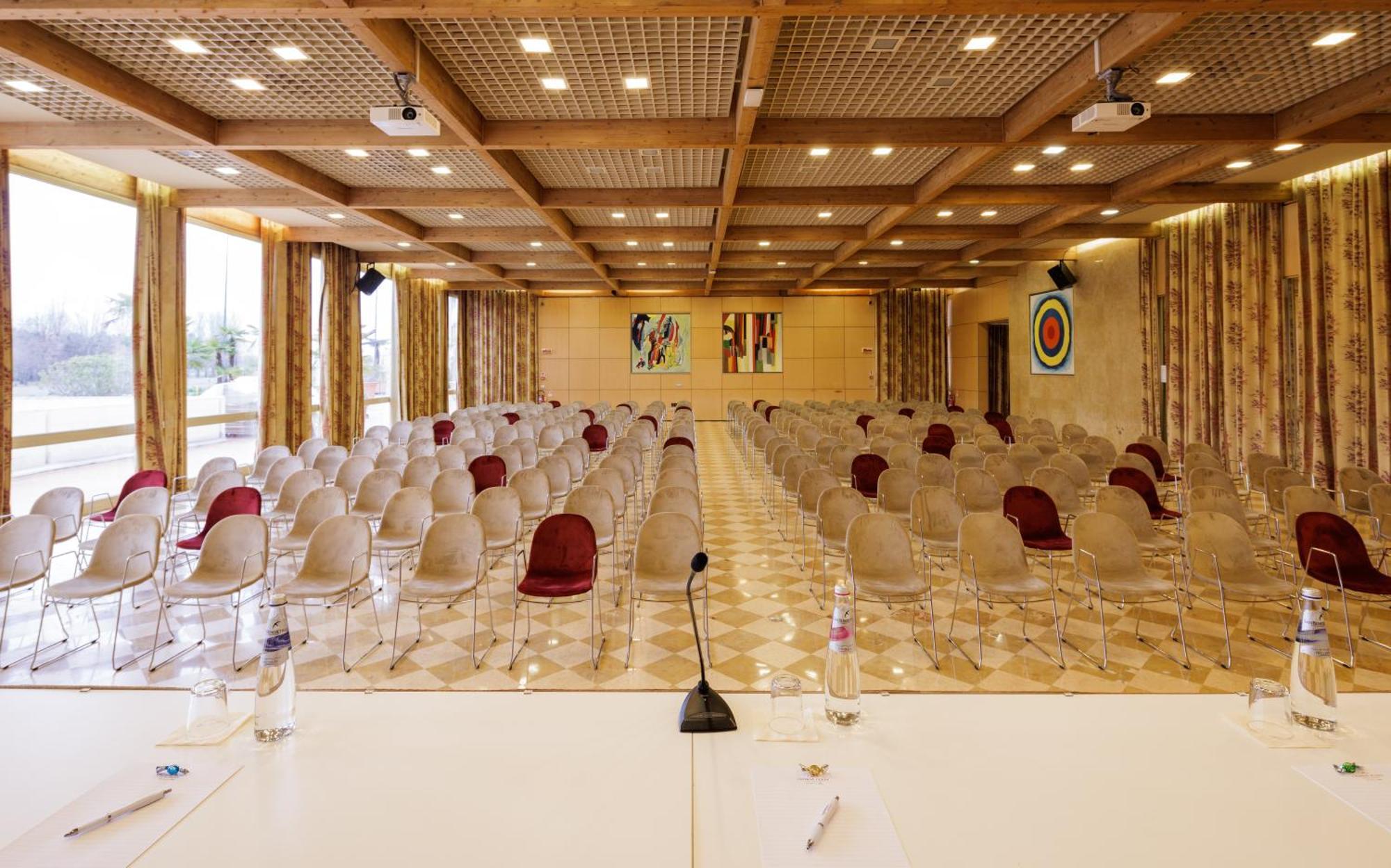Crowne Plaza Padova, an IHG Hotel Esterno foto