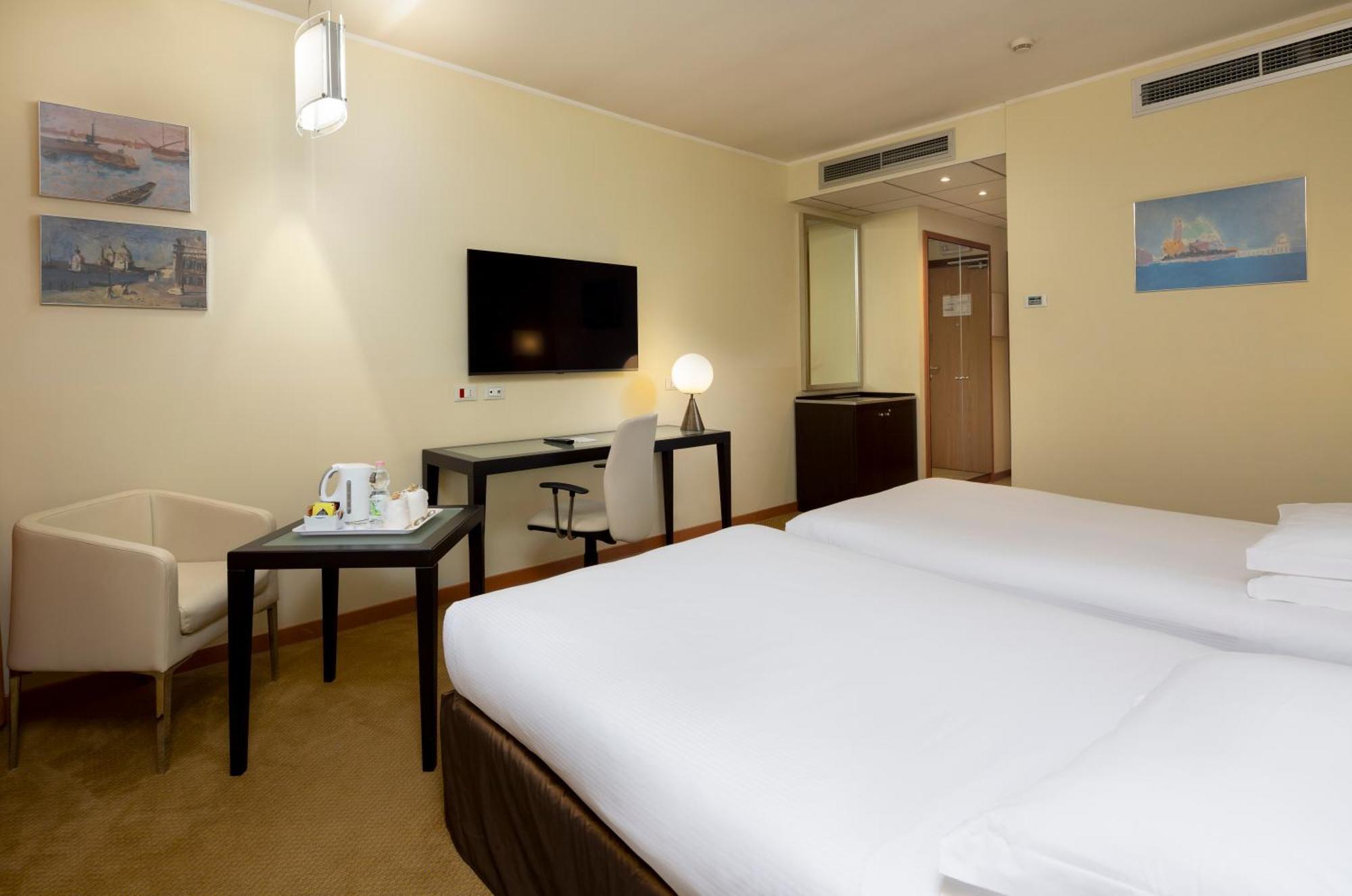 Crowne Plaza Padova, an IHG Hotel Esterno foto